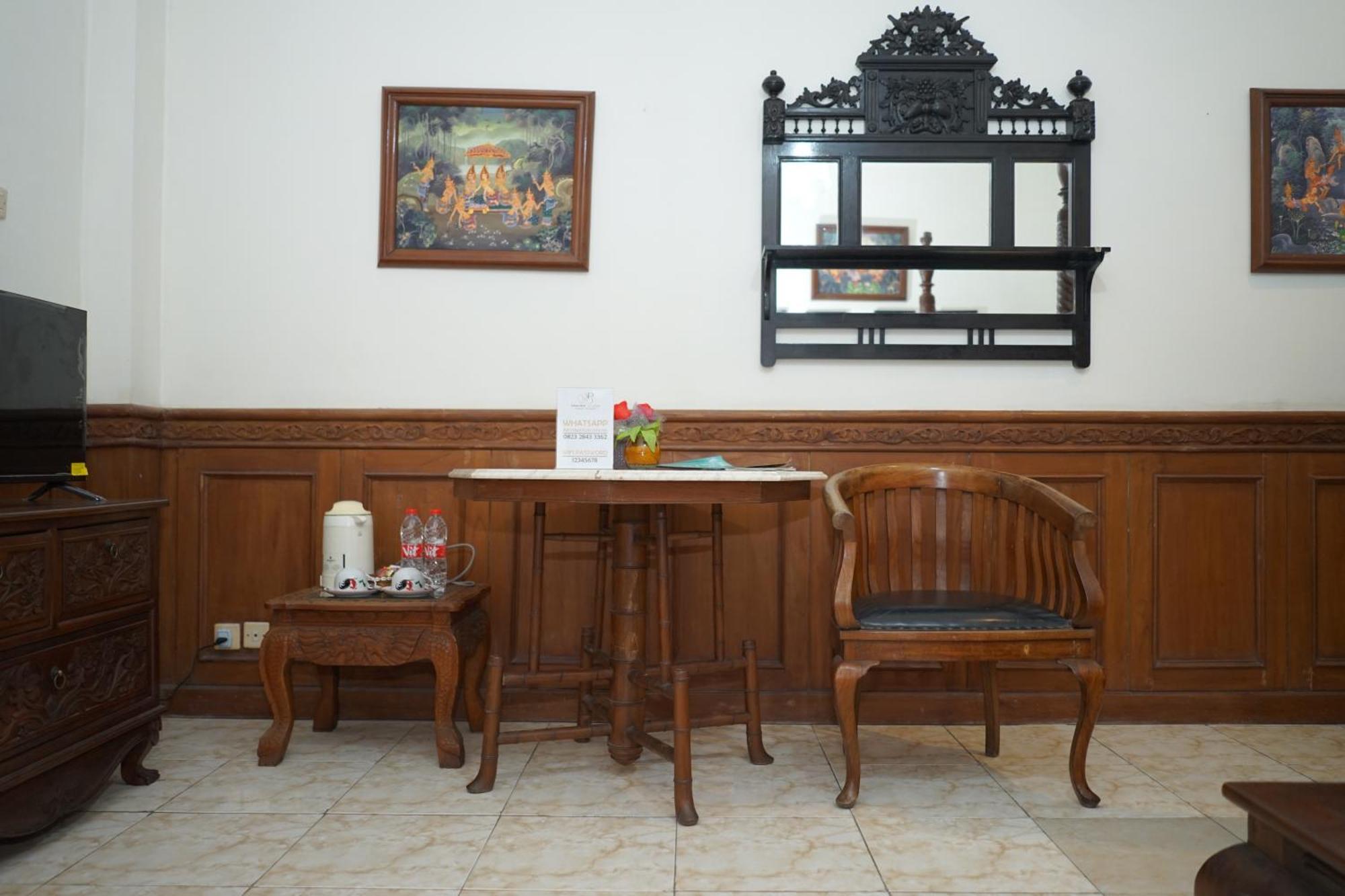 Rumah Pesik Art Heritage Gondowulung Exteriör bild