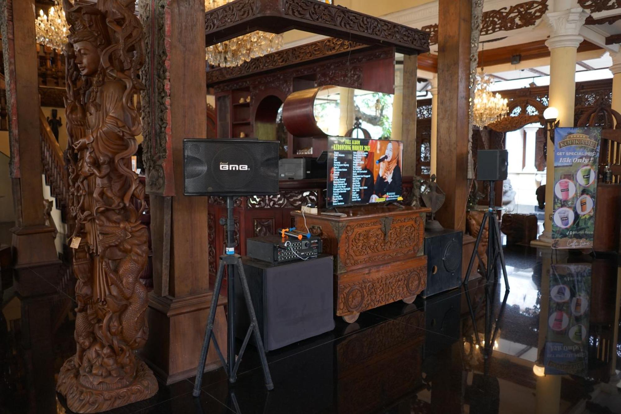 Rumah Pesik Art Heritage Gondowulung Exteriör bild