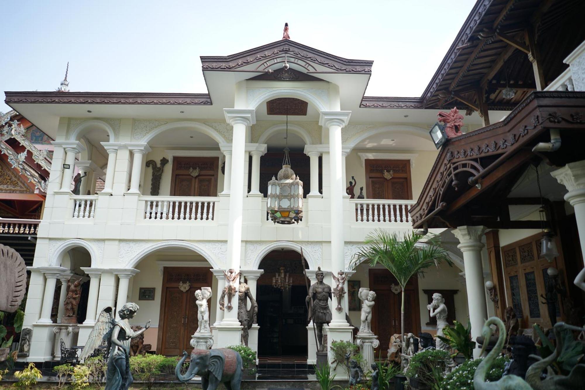 Rumah Pesik Art Heritage Gondowulung Exteriör bild